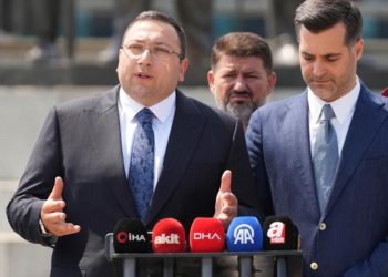 Anadolu Otoyolu’ndaki zincirleme kaza! Üsküdar Belediye Başkan Vekili Gültekin yaralandı
