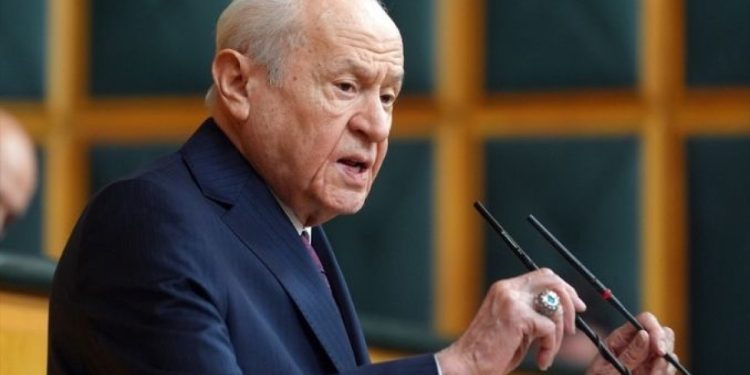 Bahçeli: Ekonominin istikrarı finansal istikrardan geçer
