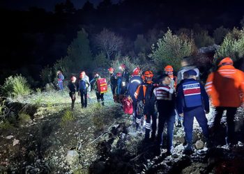 Kanyonda eğitim faciası: 1 kişi öldü, 13 kişi mahsur!