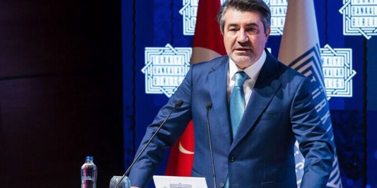 TBB Başkanı Çakar: Fon krizi bankacılık sektörünü etkilemez