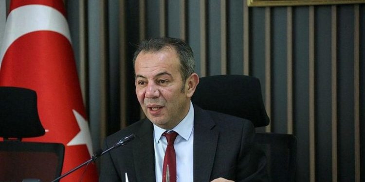 Tanju Özcan’a 7 yıl 3 ay 15 gün hapis cezası!